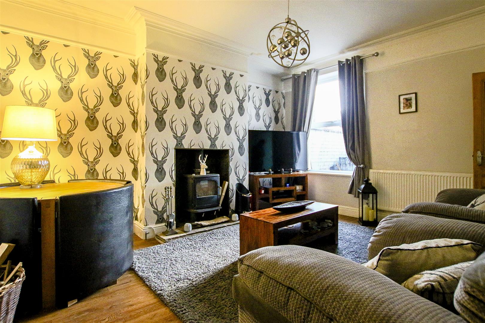 3 Bed Mid Terrace House For Sale - Main Image